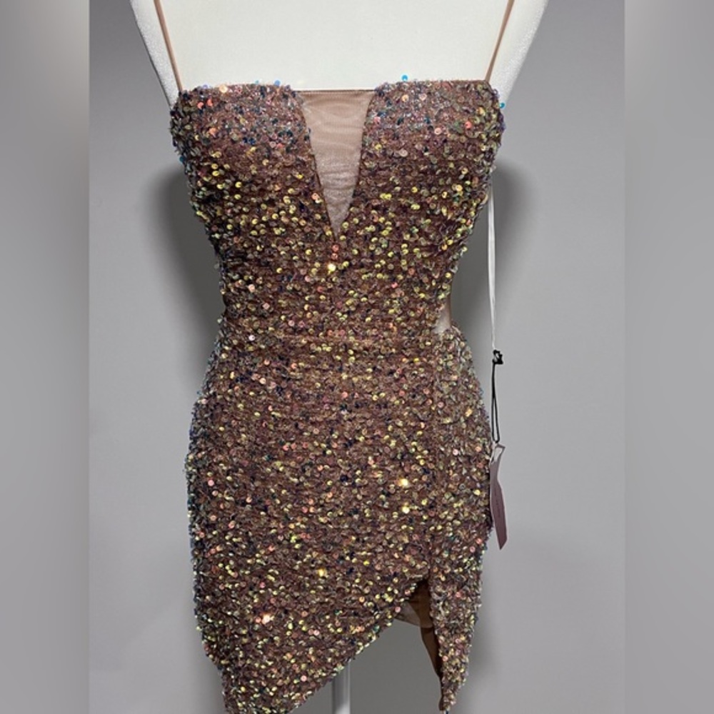short sequins dress